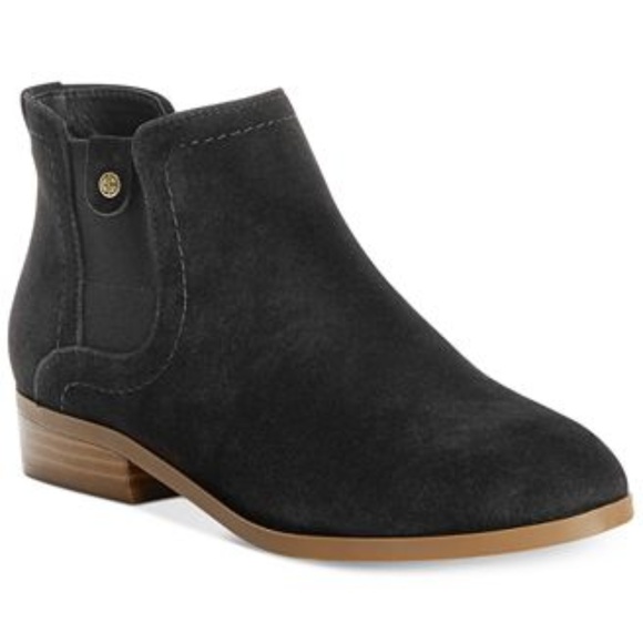 Giani Bernini Shoes - NIB Giani Bernini Falica Memory Foam Ankle Booties